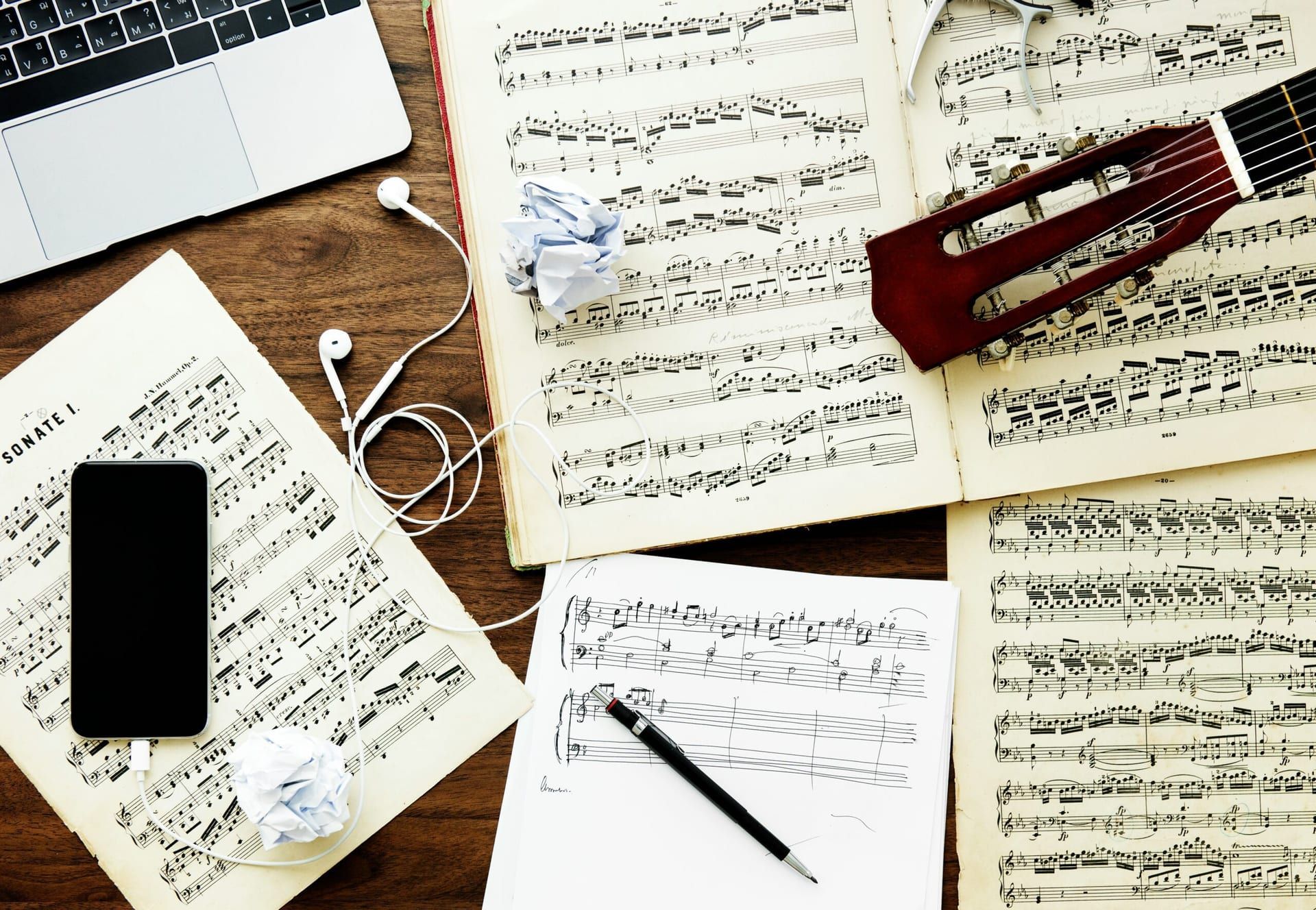 Spotlight on Bay Area Composer and Artist, Elise Chen: From Classical Roots to Experimental Soundscapes