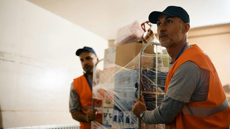 Federal Government Shutdown Threatens Food Assistance Programs as Funding Cliff Nears