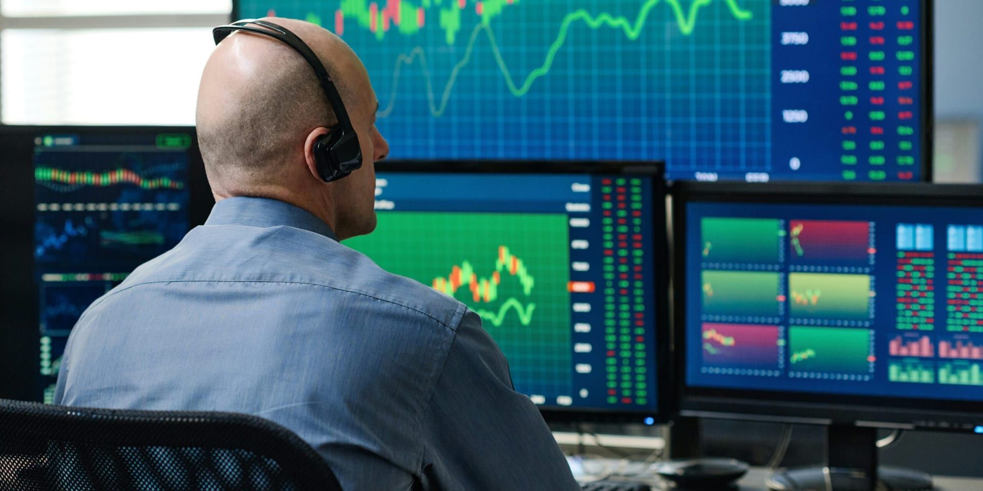 U.S. Major Stock Indexes Soar to Record Levels Amid Bullish Investor Sentiment