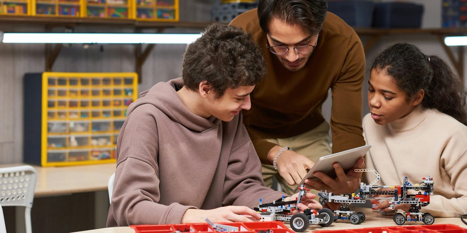 Silicon Valley Startups Drive Innovation in AI and Robotics