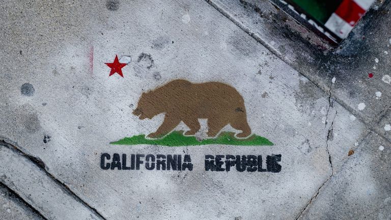 California Rolls Out Updated COVID-19 Booster Shots Amid Surge in Fall Cases