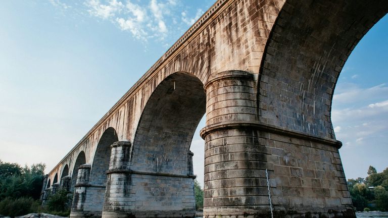 Historic U.S. Infrastructure Reform Garners Unlikely Bipartisan Support, Poised to Revamp the Nation’s Foundation