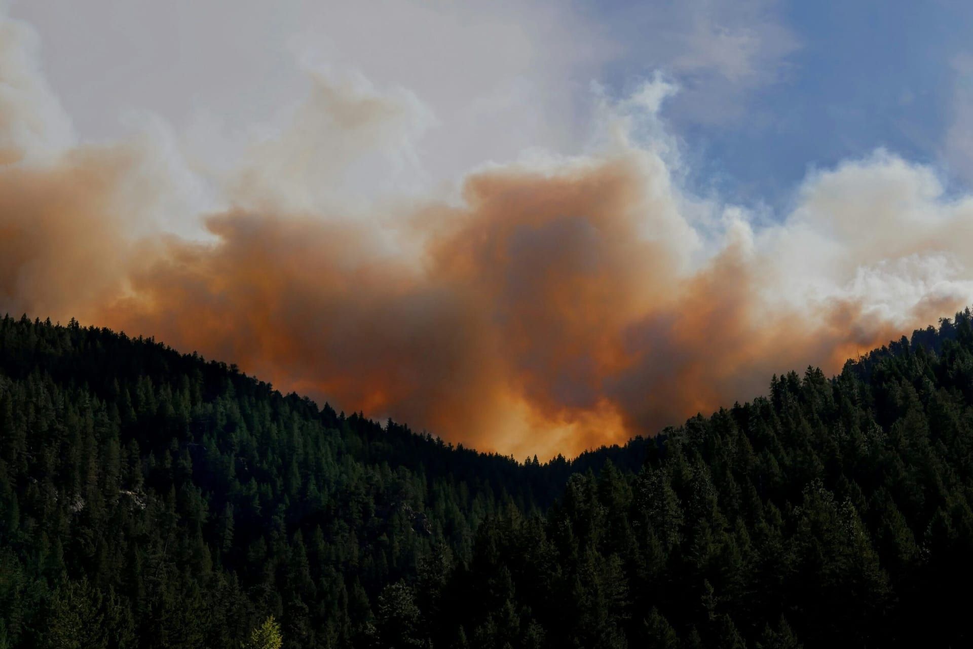 California Battles Multiple Wildfires Amid Record Heat