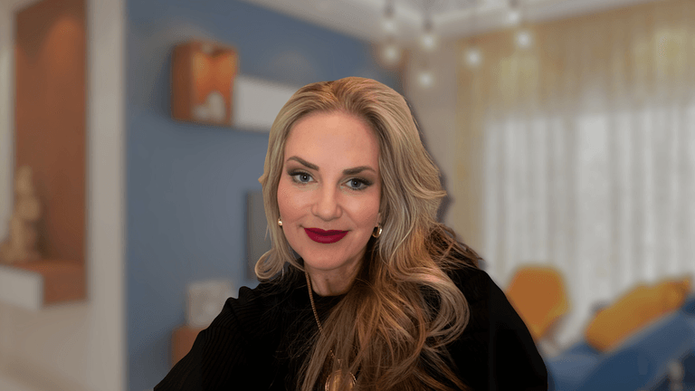Michelle Bishop entrepreneur and life coach building empowerment brand, guiding women through coaching, content, and community toward confidence and growth.