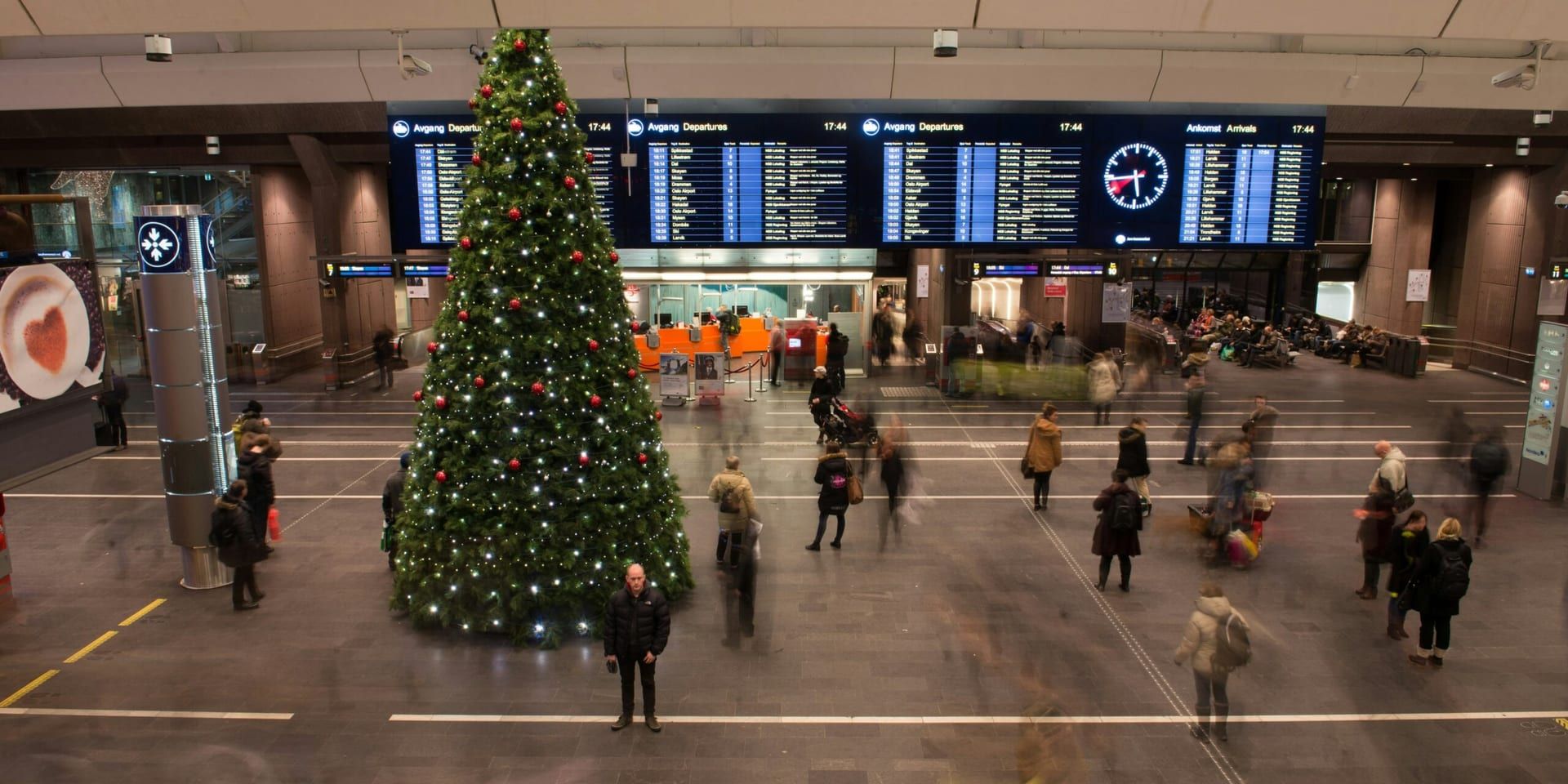 Holiday Travel Peaks as Millions Head Home for the Season