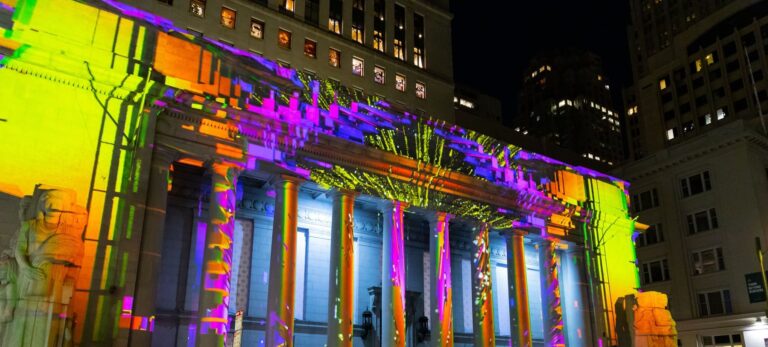 That "let's Glow" Holiday Projection Mapping Display Will Return To